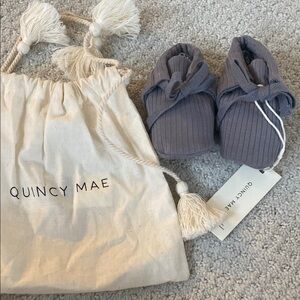 NWT Quincy Mae Baby Booties - Gray